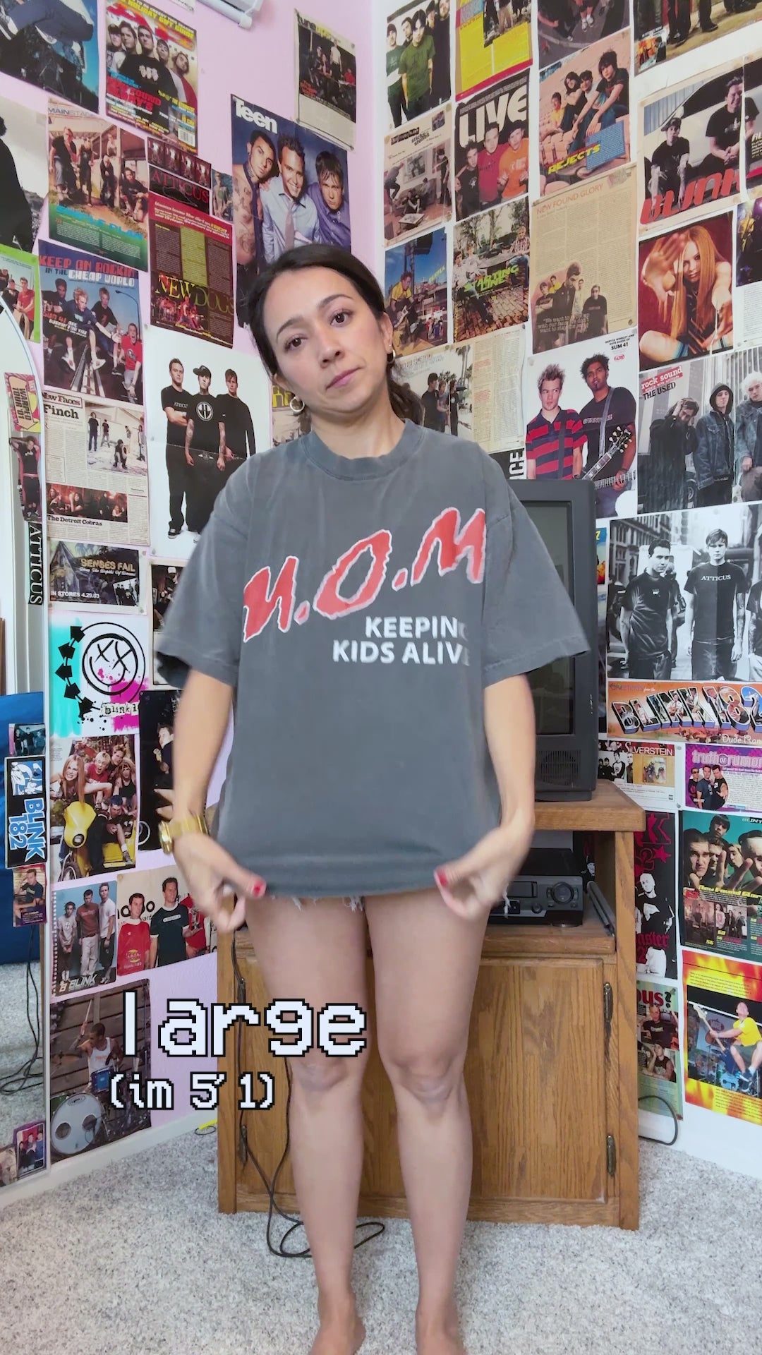 Mom Dare Tee – 90's Mom Shop